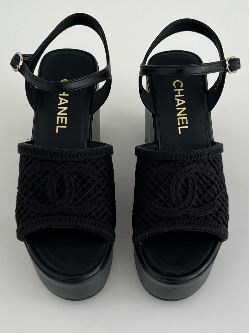 CHANEL 25P BLACK WEDGE SANDALS SIZE FR 38 / US 8 NIB! - Picture 5 of 17